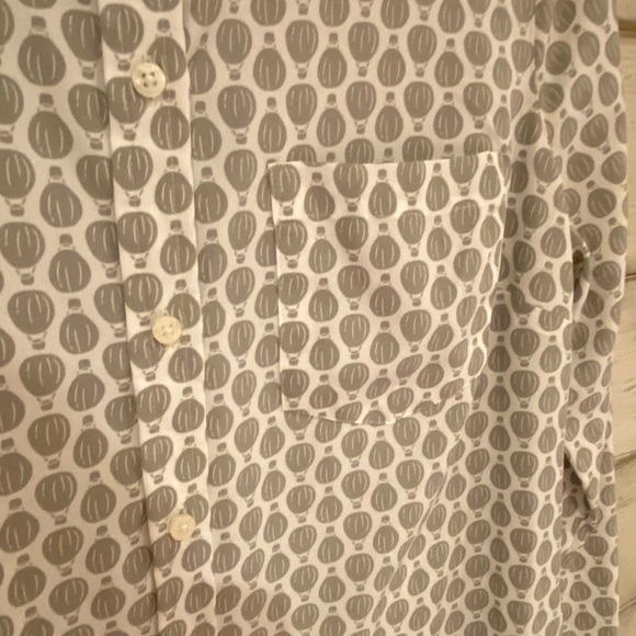Grey hot air balloon print button up blouse. 100% polyester - Picture 11 of 12